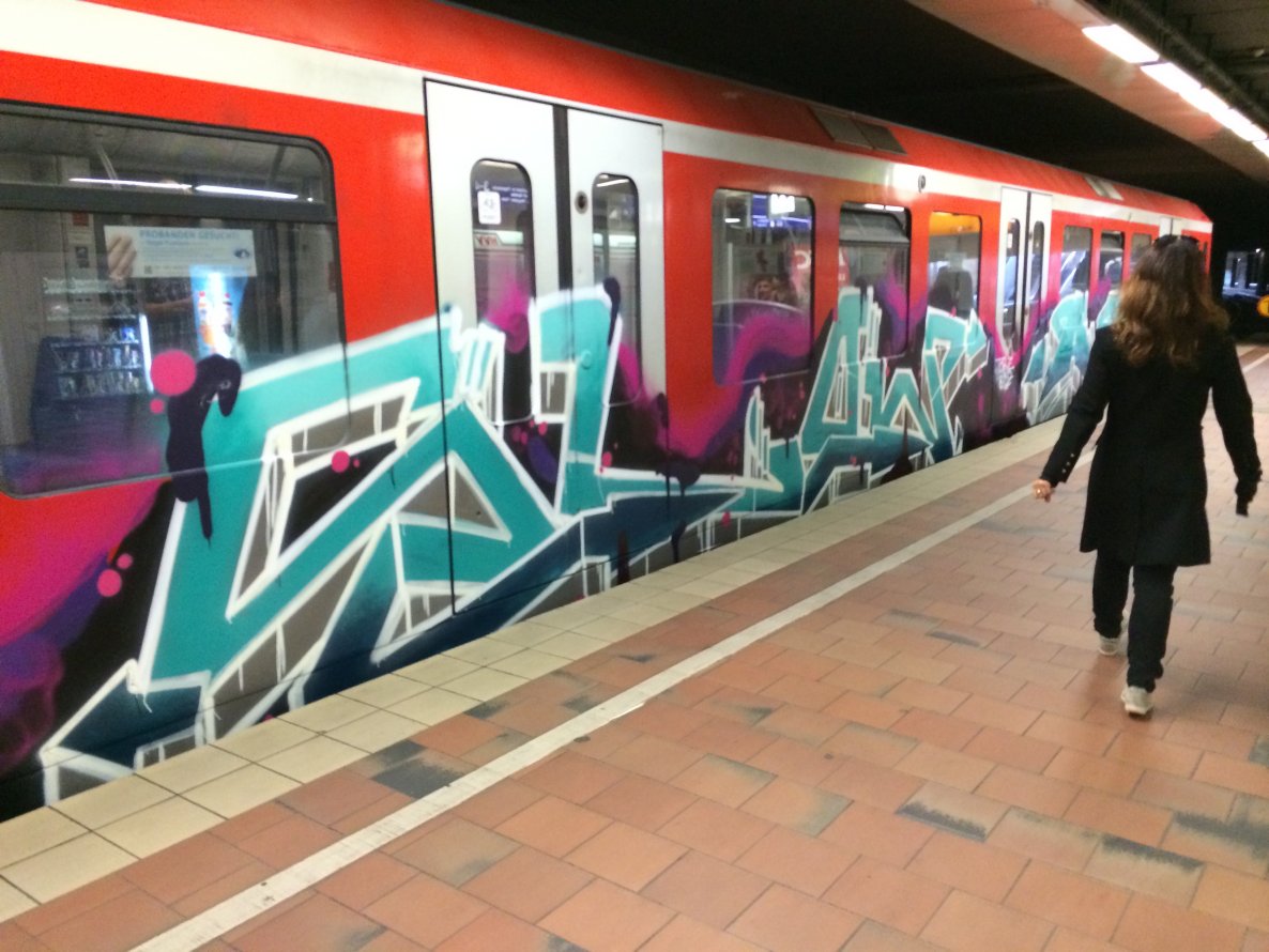 Graffiti Wall in Hamburg - Photo by SuppenSoldat - Slow, Hamburg, 2014 (2014)