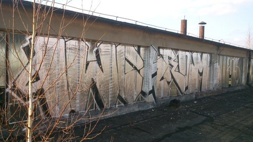 Graffiti Bombing in Ilawa - Photo by T33RAK47 (2013)