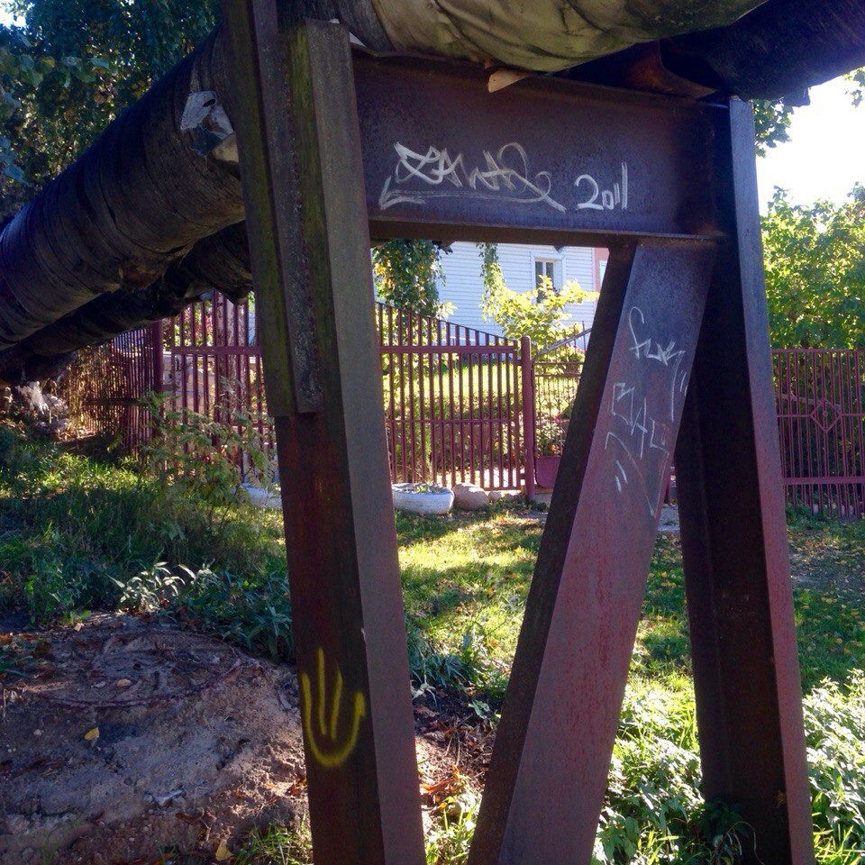 Graffiti Bombing - Photo by TAHA2 - streetart, street, sprayart (2011)