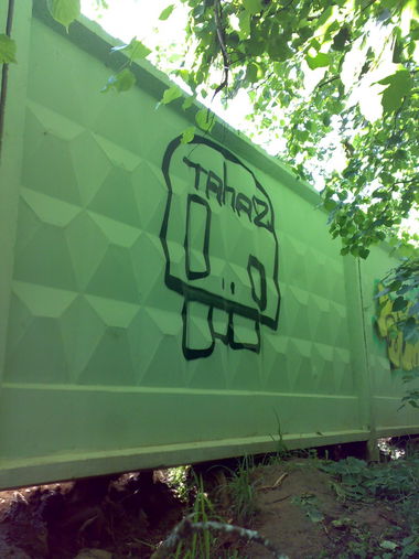 Graffiti Bombing - Photo by TAHA2 - streetart, street, sprayart (2009)