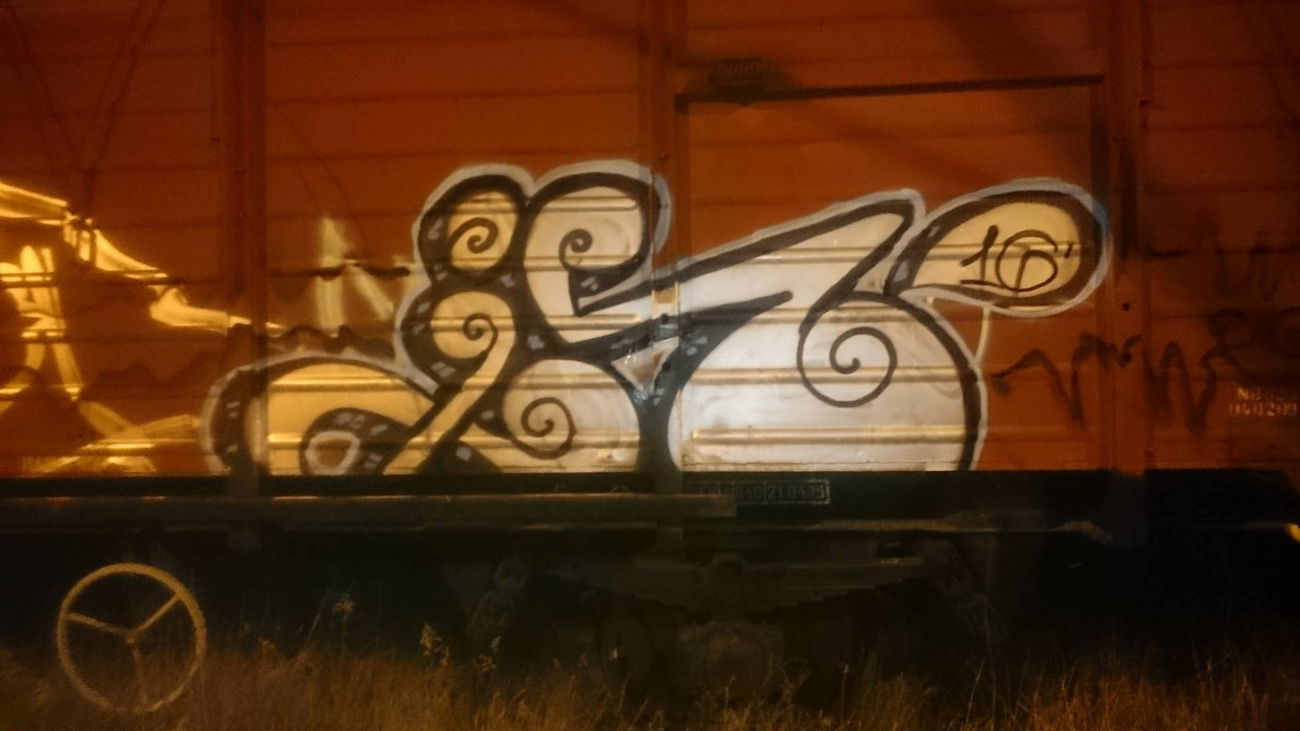 Graffiti Train in Nigeria - Photo by TERK - kozak, stilo (1995)