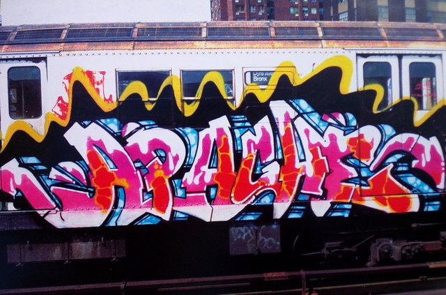 Graffiti Train - Photo by THEFANTASTICTWO - old, school, new