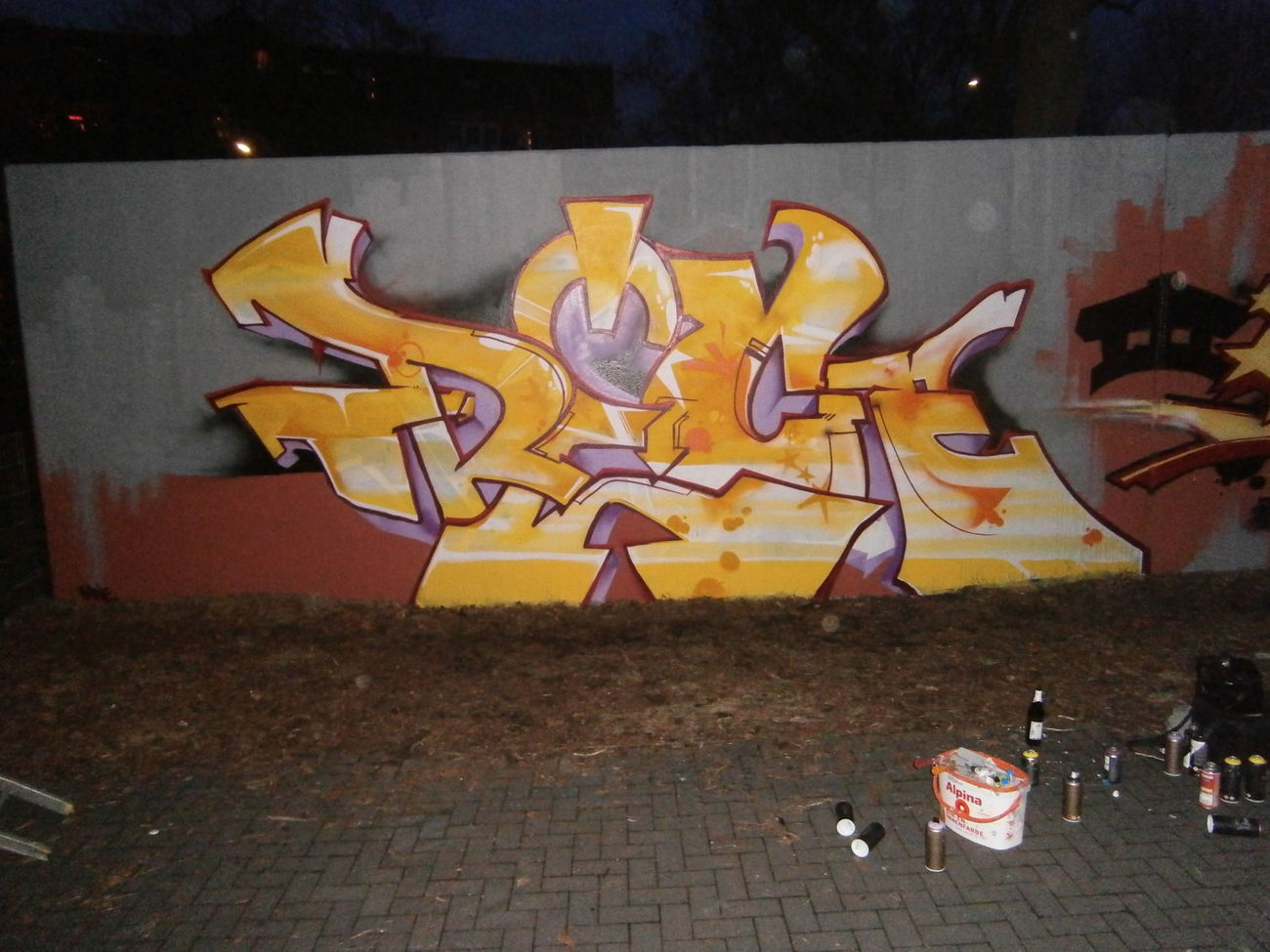 Graffiti Wall - Photo by TI13BERLIN - TRECE, SNAP, JUKS (2018)