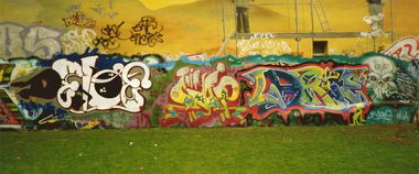 Graffiti Wall in Deutschland - Photo by TI13BERLIN - DEJOE, SNAP, LARGE (1994)