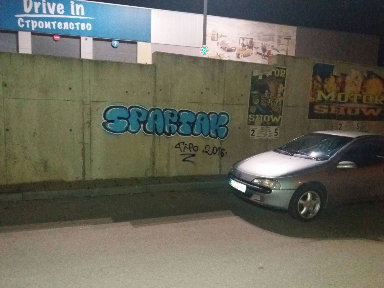 Graffiti Bombing - Photo by TIFO (2016)