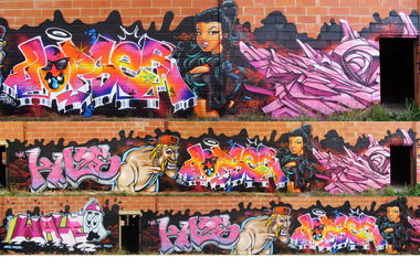 Graffiti Wall in France - Photo by TIGR - graffiti (2017)