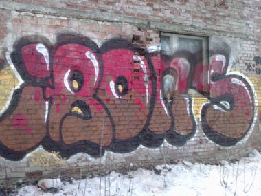 Graffiti Bombing - Photo by TIS - tis, tisone, iron (2012)