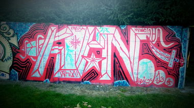 Graffiti Wall - Photo by TLENOWY - koyn, whmcrew