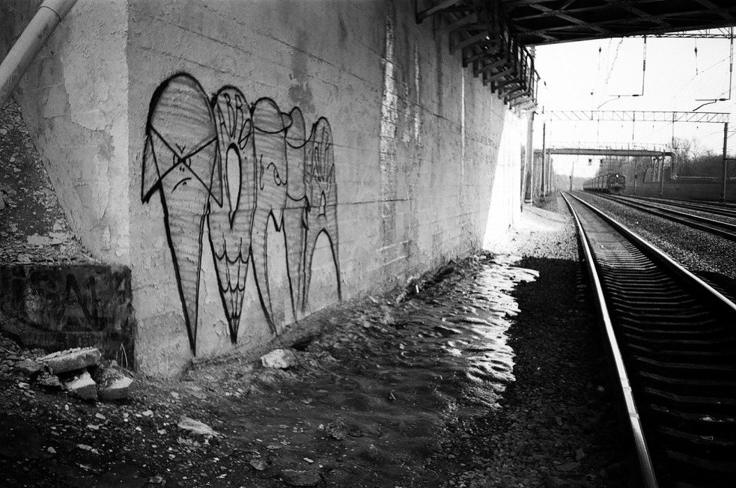 Graffiti Bombing in Moscow - Photo by TOCKA - t-up