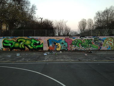 Graffiti Wall - Photo by TOSPER - tosp, hoodstars, hrs