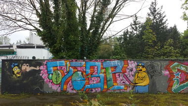 Graffiti Wall - Photo by TOSPER - tosp