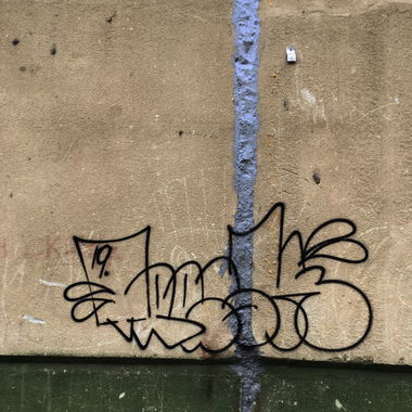 Graffiti Wall in Russia - Photo by TRASK - graffiti, flops, throwup