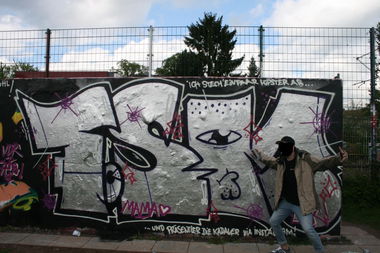 Graffiti Wall in Köln - Photo by TSOC - tsoc, mothersday, mama