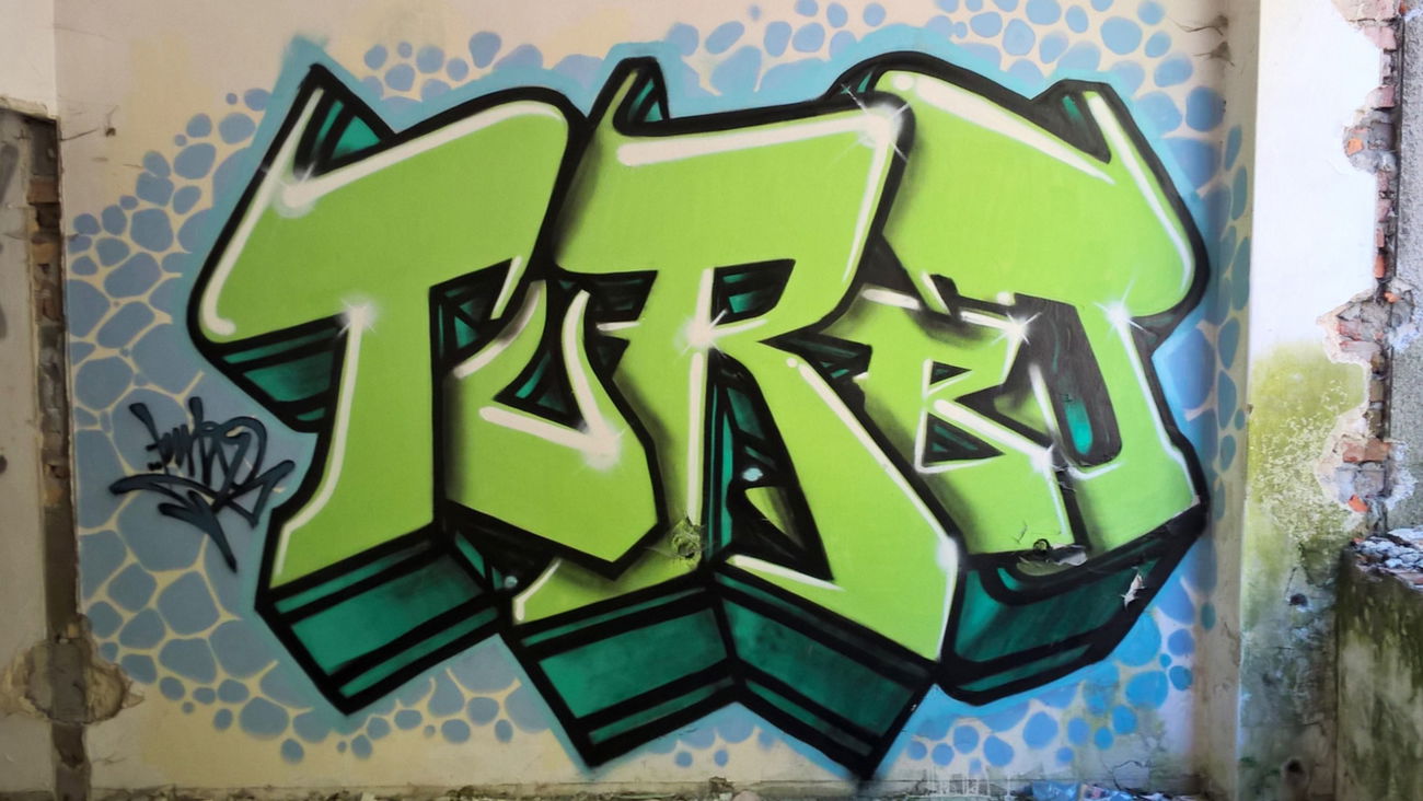 Graffiti Wall - Photo by TURBO (2016)
