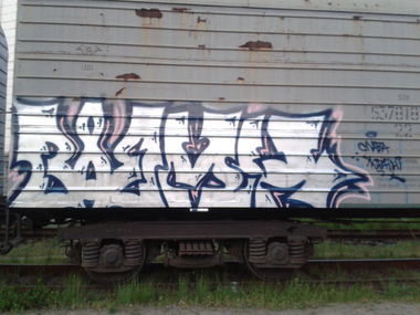 Graffiti Train - Photo by Taemletterz