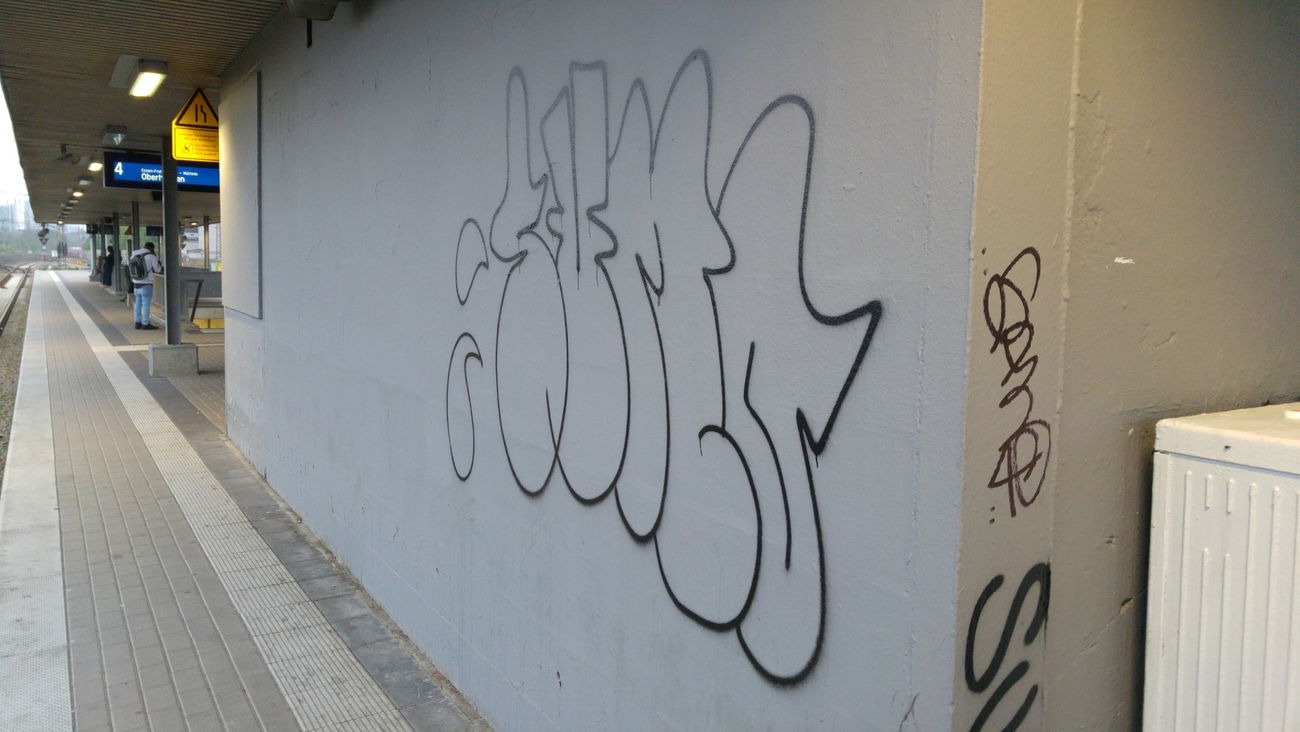 Graffiti Bombing - Photo by TagHagel - Sumo, essen (2017)