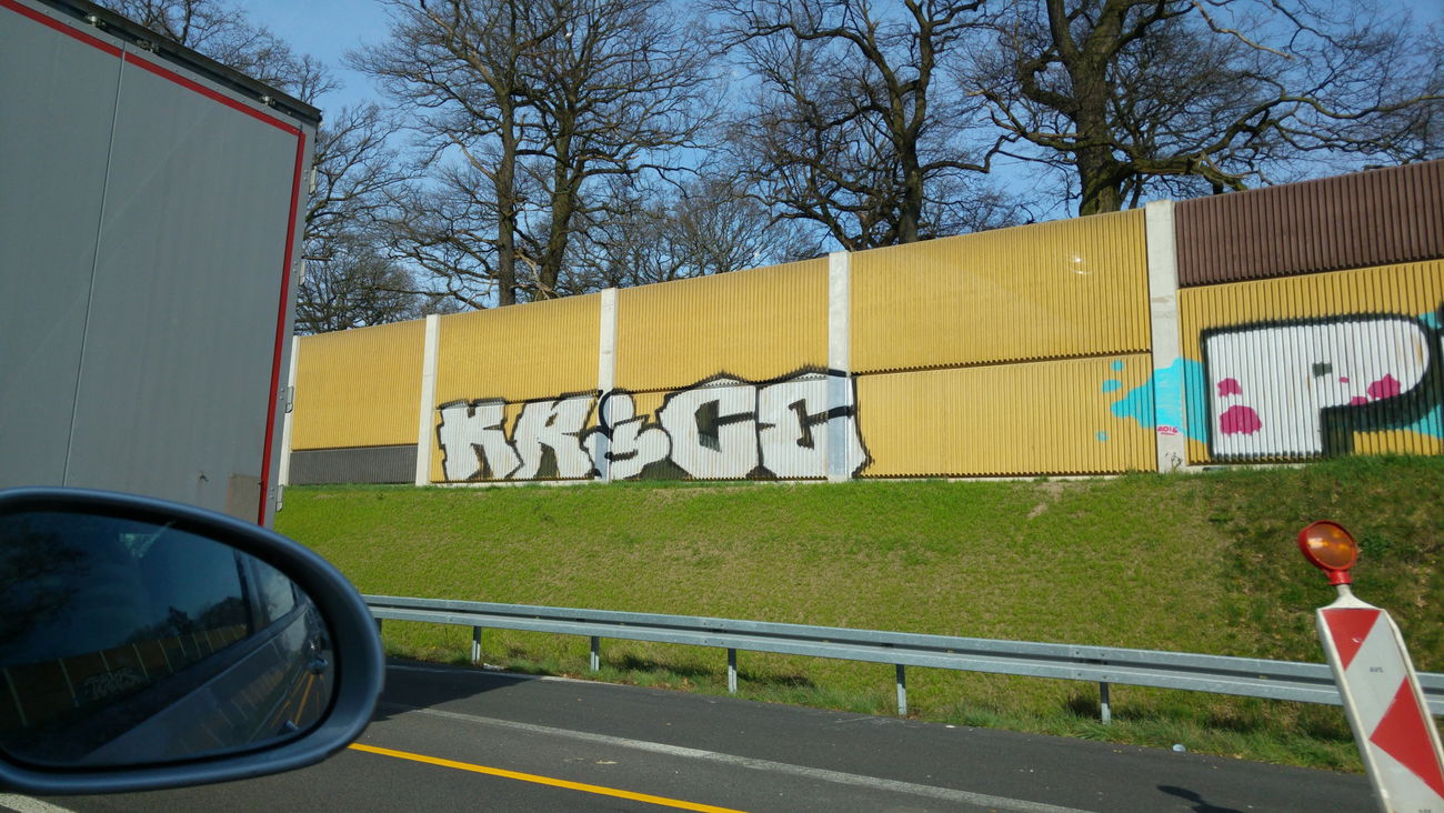 Graffiti Bombing - Photo by TagHagel - Krice, hacf, köln (2016)