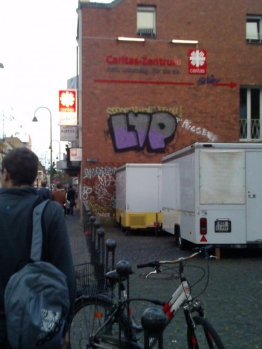 Graffiti Bombing in Köln - Photo by TagHagel - LYP, cologne, ehrenfeld