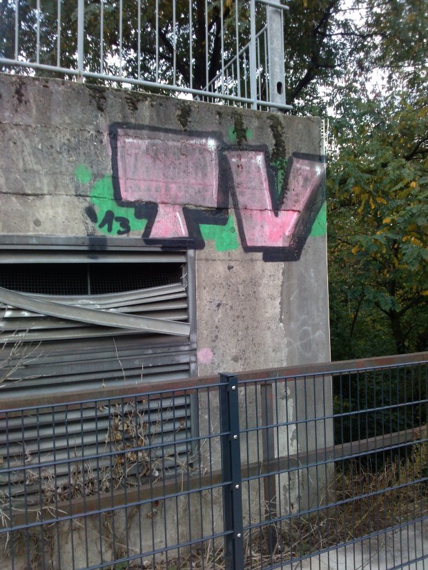 Graffiti Bombing in Essen - Photo by TagHagel - TV, TVs, TV's (2013)