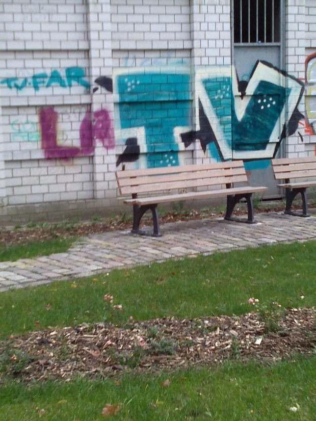 Graffiti Bombing in Essen - Photo by TagHagel - TV, TVS, FAR