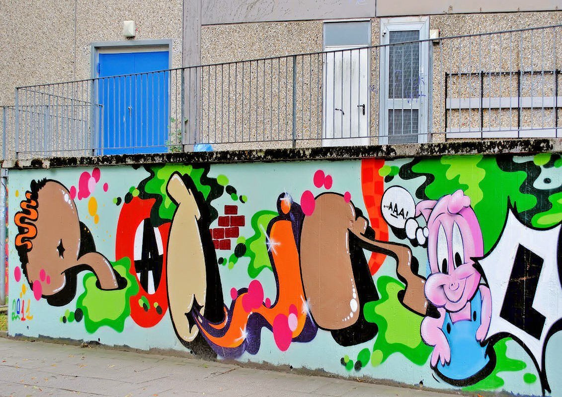 Graffiti Wall - Photo by TagHagel - radio (2011)