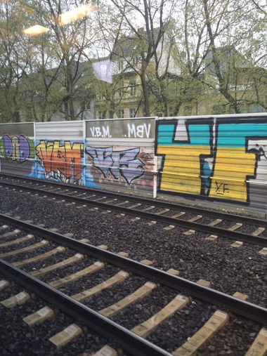 Graffiti Bombing - Photo by TagHagel - YF, Vbm, DaD