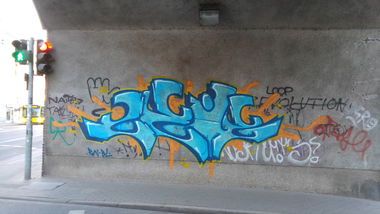 Graffiti Bombing - Photo by TagHagel - Zeig, bl, tesn (2017)