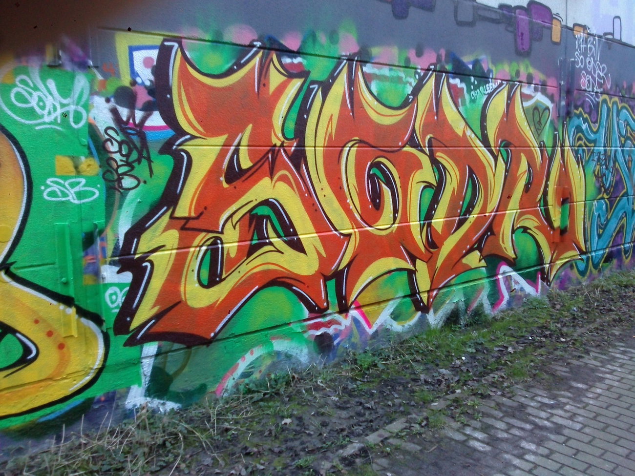 Graffiti Wall - Photo by TagHagel - SB, Soda, SODR (2015)