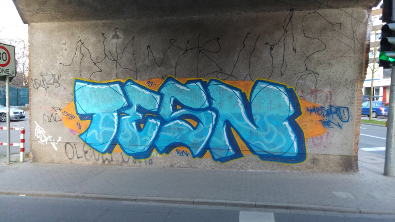 Graffiti Photo by TagHagel - Tesn, pvn, zeig (2017)