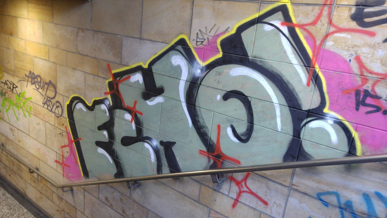 Graffiti Bombing - Photo by TagHagel - Echo, echos, mülheim (2017)