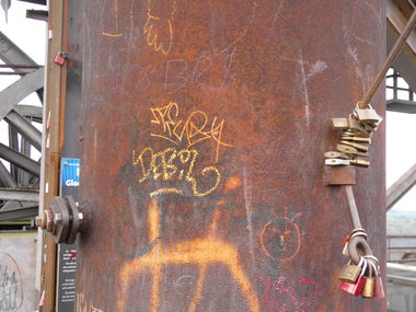 Graffiti Artwork - Photo by TagHagel - Teuba, Debil, Cva