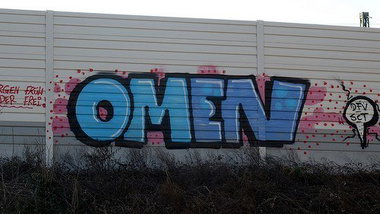 Graffiti Bombing - Photo by TagHagel - OMEN, DFV, sct