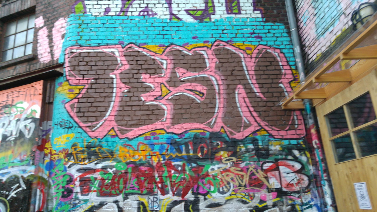 Graffiti Wall - Photo by TagHagel - Tesn, pvn, echo (2017)