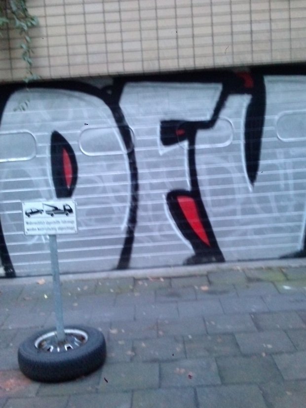 Graffiti Bombing - Photo by TagHagel - DFV, Köln, Cologne