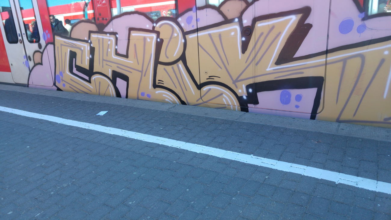 Graffiti Train - Photo by TagHagel - Chik, köln, cologne