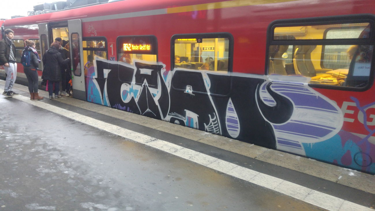 Graffiti Train - Photo by TagHagel - Ciao, essen (2017)