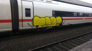 Graffiti Train - Photo by TagHagel - Taps, moses, essen (2017)