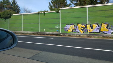 Graffiti Bombing - Photo by TagHagel - Peul, poil, köln (2016)