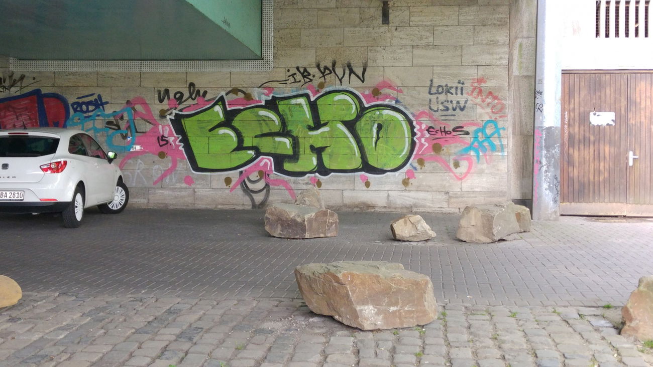 Graffiti Bombing - Photo by TagHagel - Echo, echos, mülheim (2017)