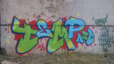 Graffiti Wall - Photo by Tampalasc