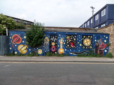 Graffiti Wall in London docklands - Photo by Tamz (2014)