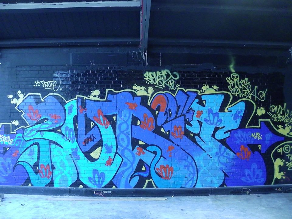 Graffiti Wall in United Kingdom - Photo by TangoBastard - 30BIT, AHS, ISG (2014)