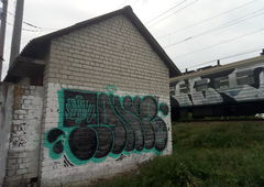 Graffiti Bombing - Photo by Tank27 - throws