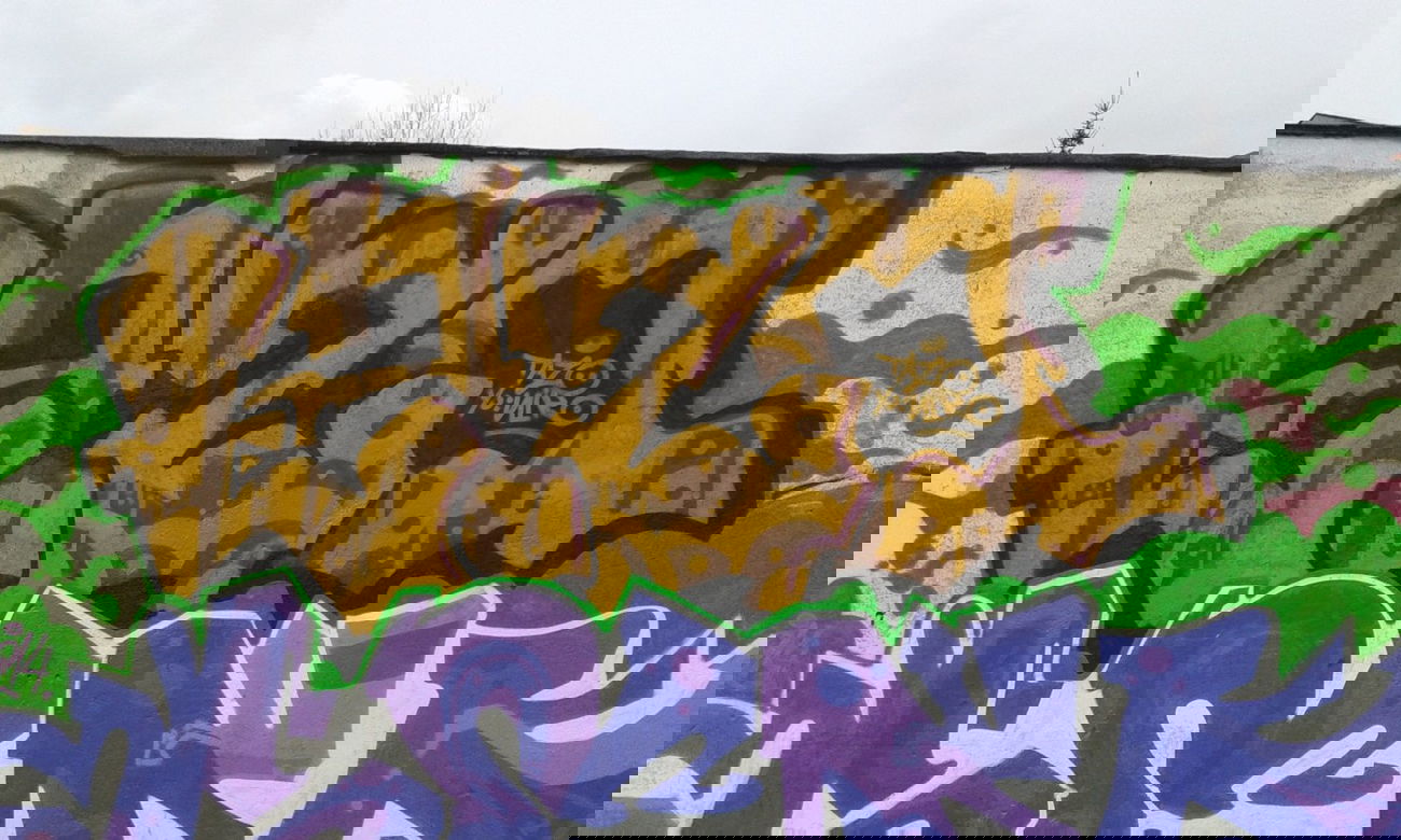 Graffiti Bombing in Police - Photo by Tazik1