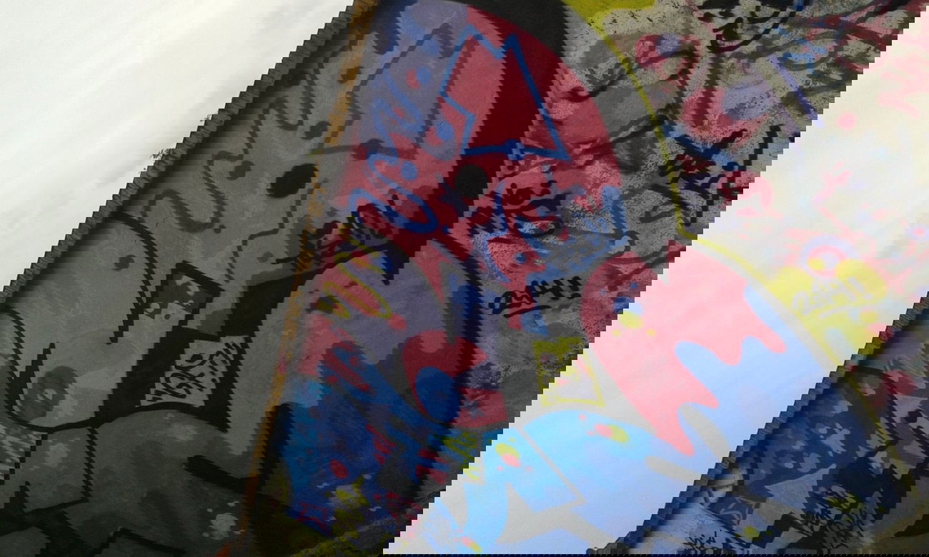 Graffiti Wall in Police - Photo by Tazik1