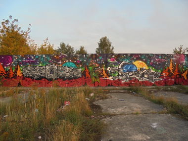 Graffiti Wall - Photo by TeamEwos - Ewos, Jbs (2015)