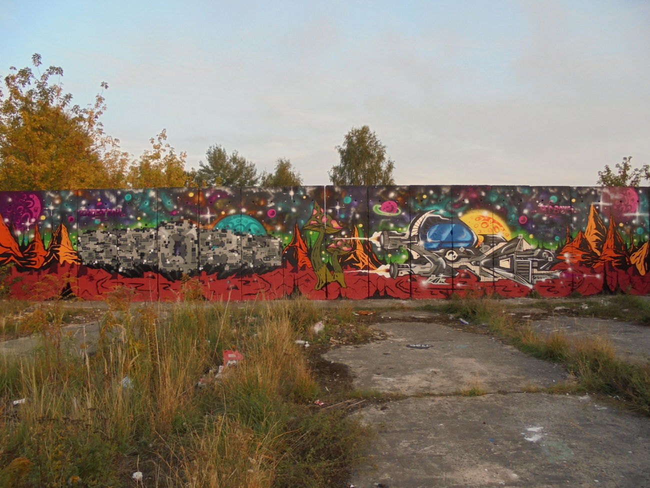 Graffiti Wall - Photo by TeamEwos - Ewos, Jbs (2015)