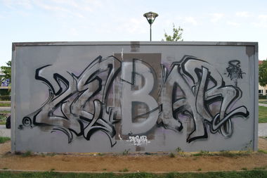 Graffiti Wall - Photo by TeamEwos - Zebar, Otek, EwosTeam (2015)