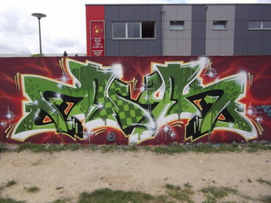 Graffiti Wall - Photo by TeamEwos (2012)