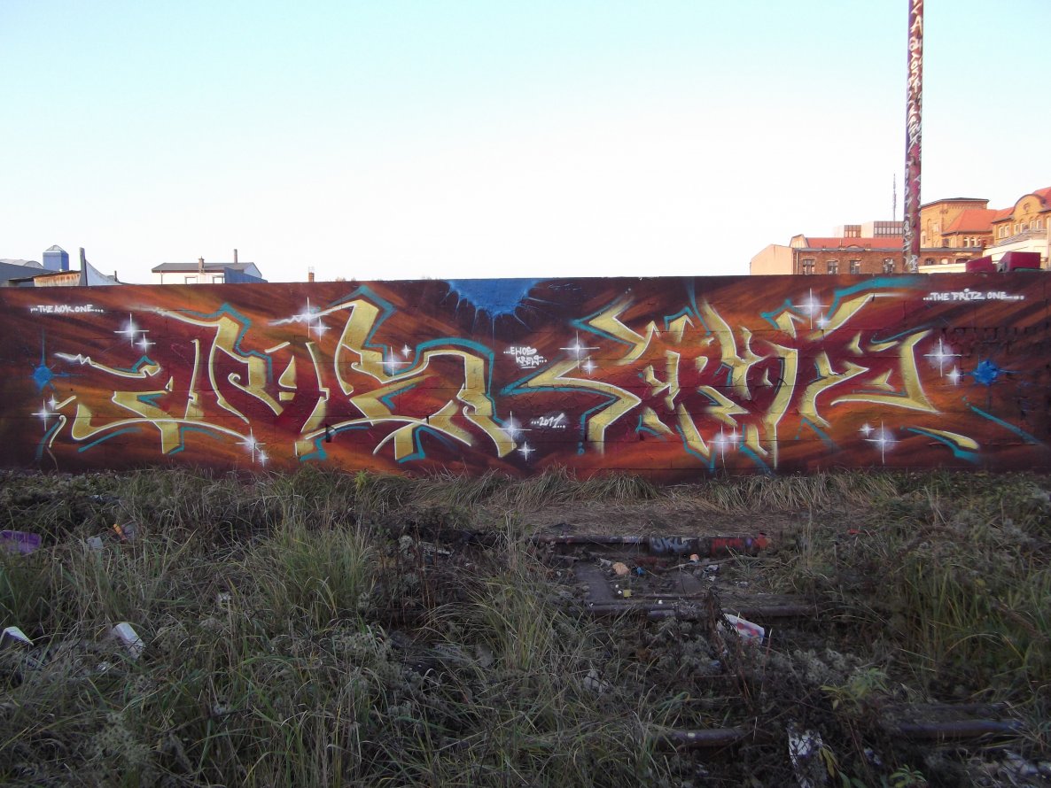 Graffiti Wall - Photo by TeamEwos (2011)
